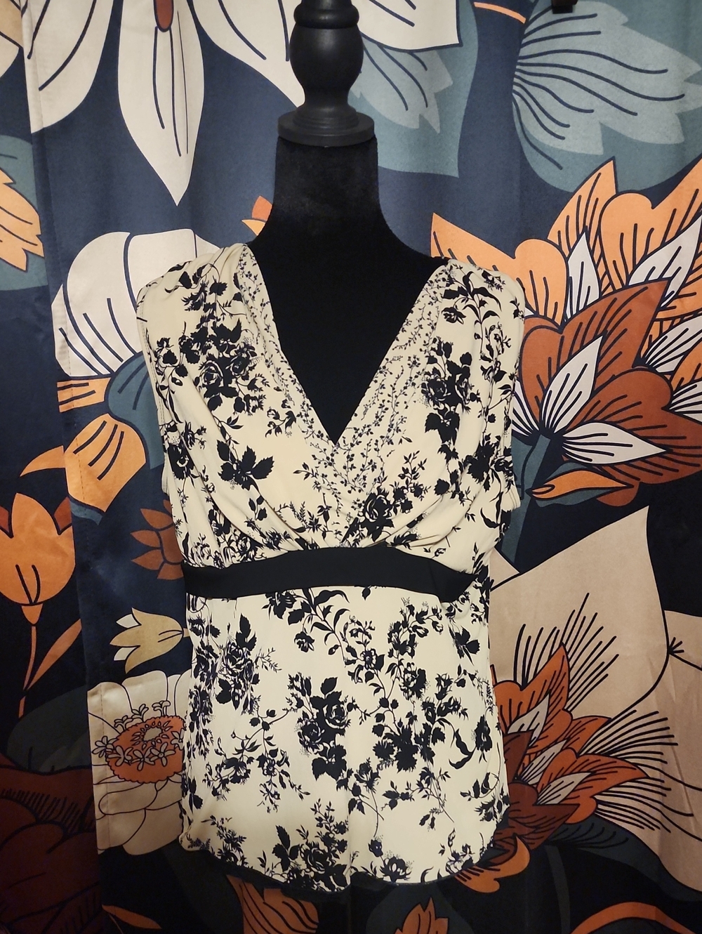 new directions Black & Cream Floral V-Neck Blouse
